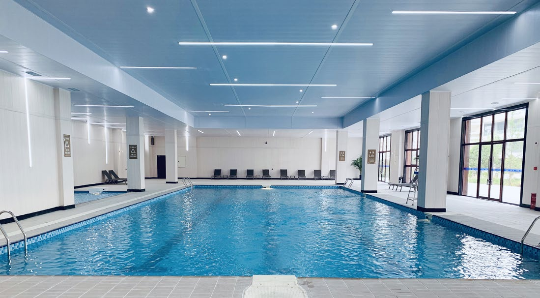 尊商夢(mèng)想小鎮(zhèn)室內(nèi)恒溫泳池工程現(xiàn)場