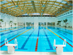 游泳池游泳時(shí)，游泳鏡起霧的解決辦法？