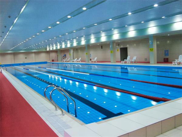 室內(nèi)游泳館水溫及場館濕度怎么控制好？