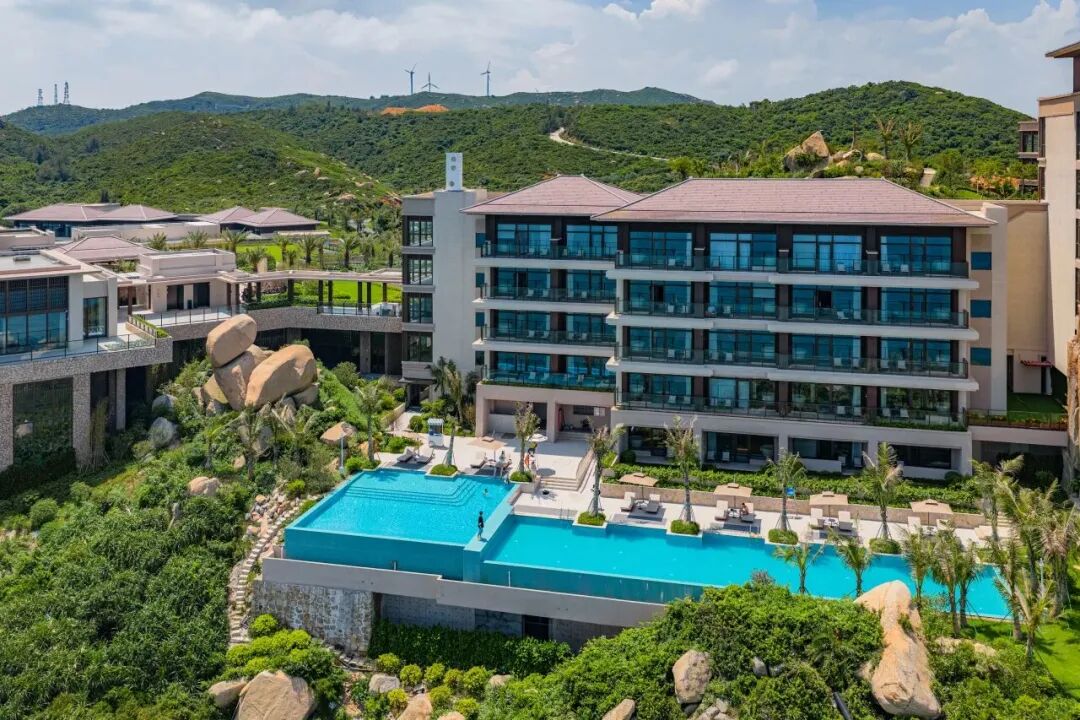 <b>酒店游泳池工程案例：東澳島崖頂上的安麓酒店！戴思樂泳池群，承包你所有海</b>